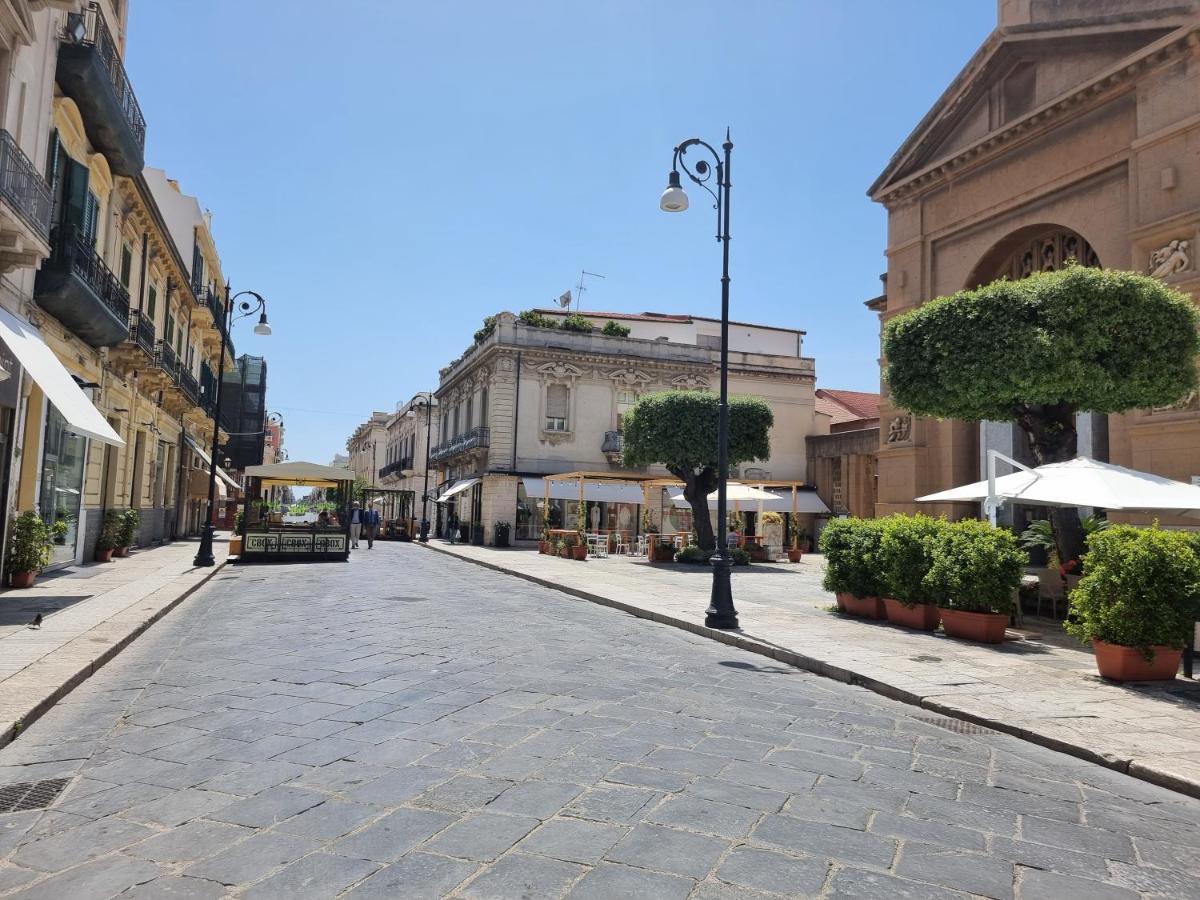 Loft Magna Grecia Reggio Calabria Centro Storico A 3 Minuti A Piedi Dal Mare Leilighet Eksteriør bilde