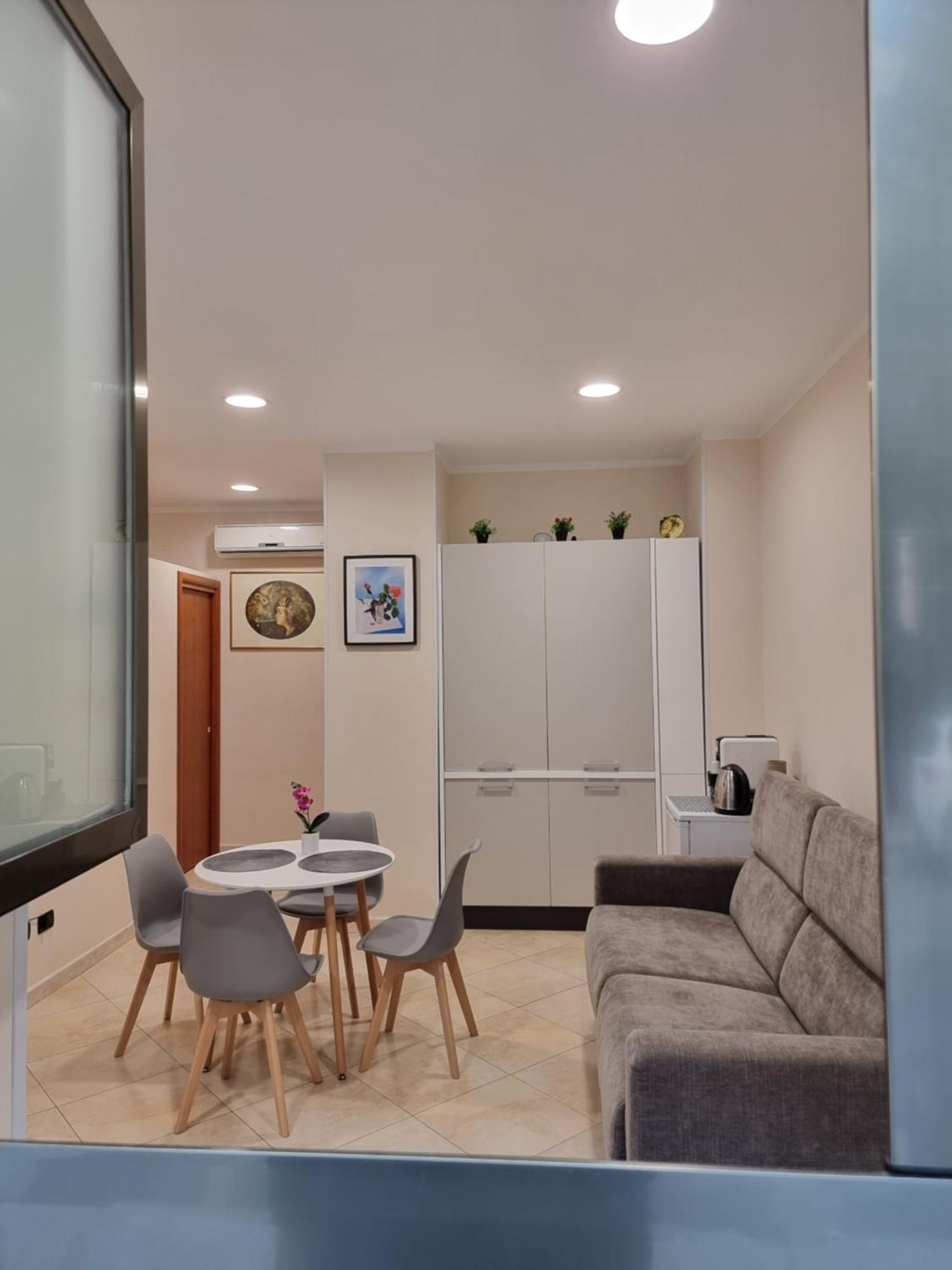Loft Magna Grecia Reggio Calabria Centro Storico A 3 Minuti A Piedi Dal Mare Leilighet Eksteriør bilde